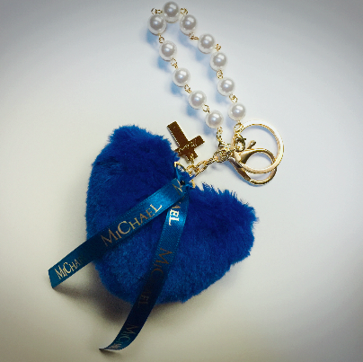 【BLUE SHOP】限定あり ★ハートファーチャーム<ブルー/ホワイト>